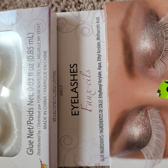 Costume accessories - Picture 4 of 4